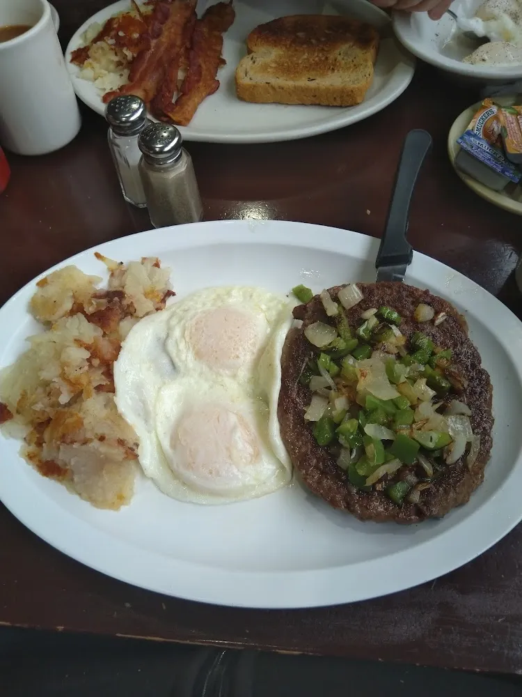 Chopped Steak and Eggs